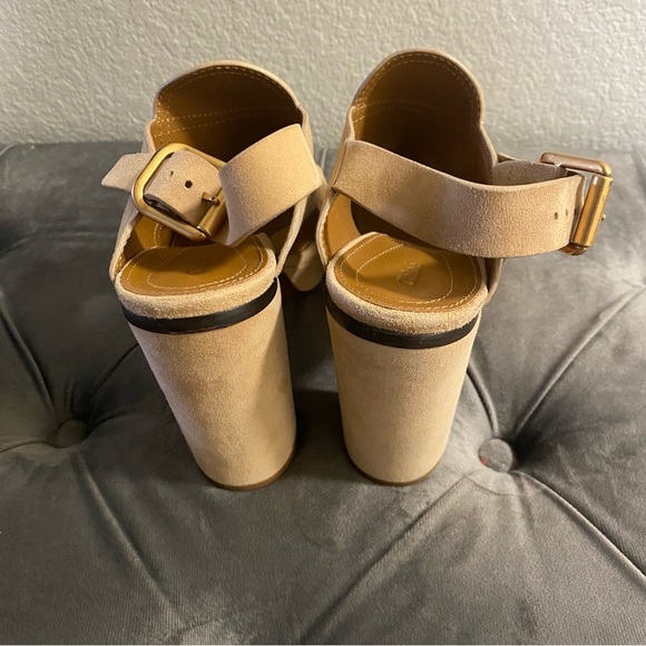 Like New CHLOE MISCHA Crisscross Suede Slingback 100mm
Sandals Size 36.5 - Picture 5 of 11